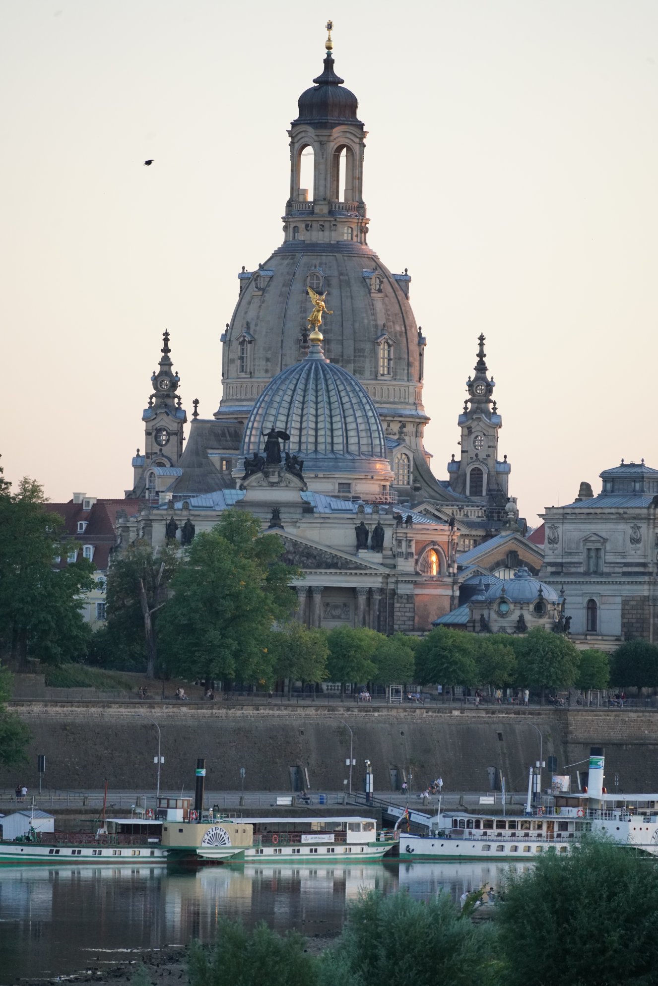 Frauenkirche und "Zitronenpresse"
