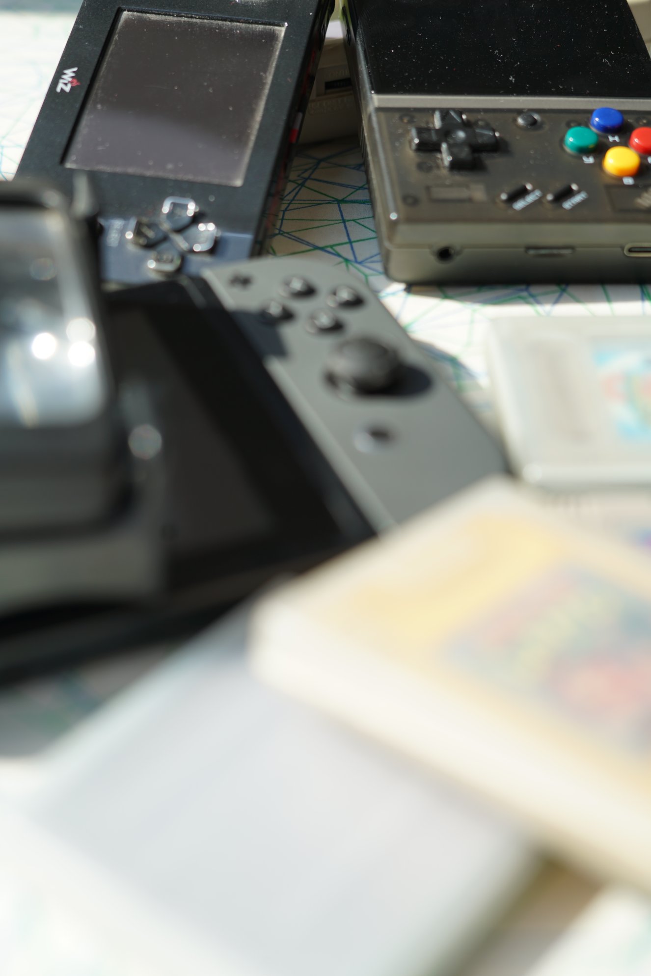 Selbe Geräte, anders gestapelt 
Weniger Fokus auf Nintendo-Geräte, Miyoo und Wiz besser erkennbar 
