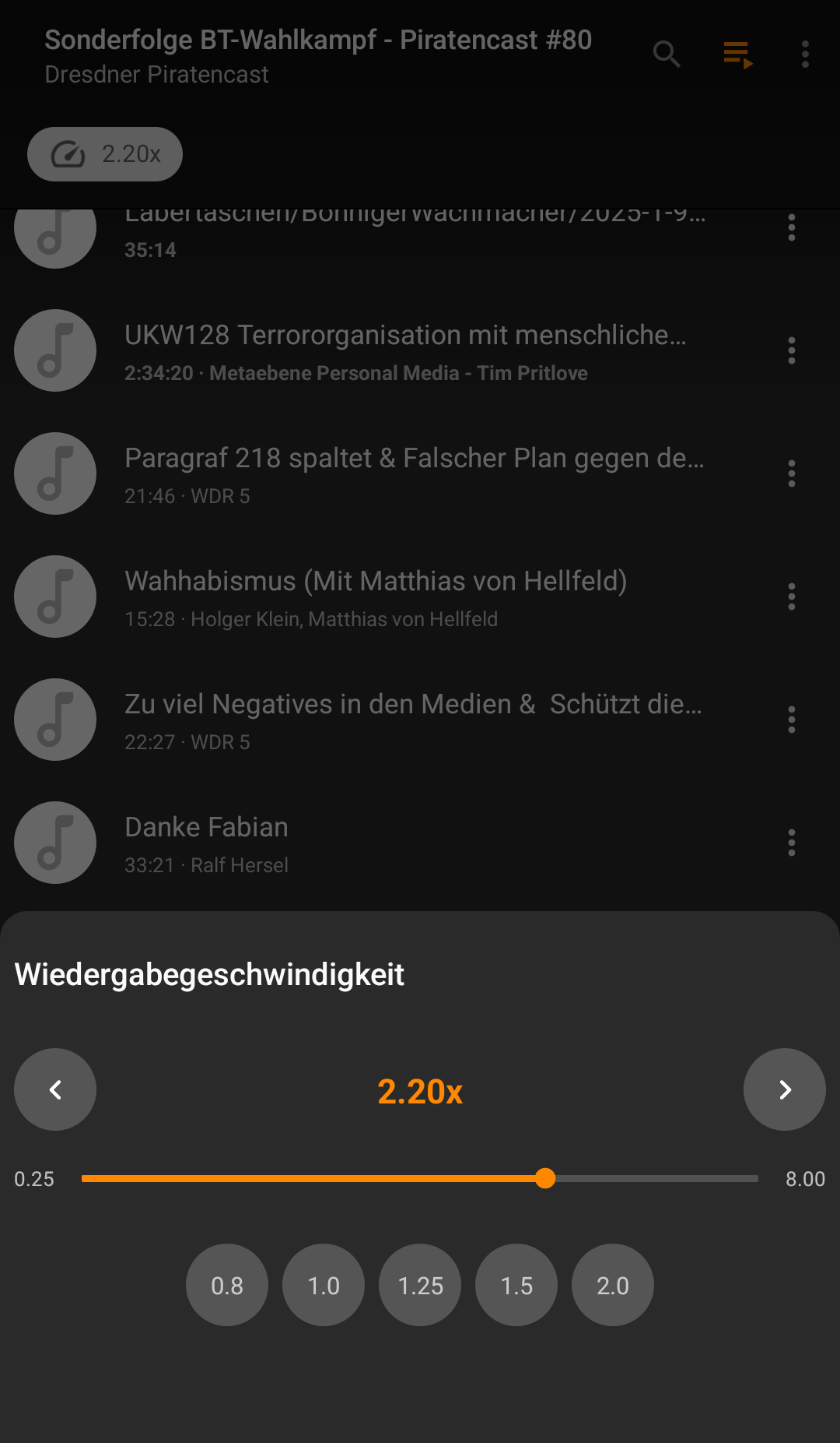 Schritt 1: Playliste wiedergeben, Abspielgeschwindigkeit wählen

oben jetzt Indikator für die Geschwindigkeit, unten im Dialog die Buttons/Slider entsprechend der Wahl