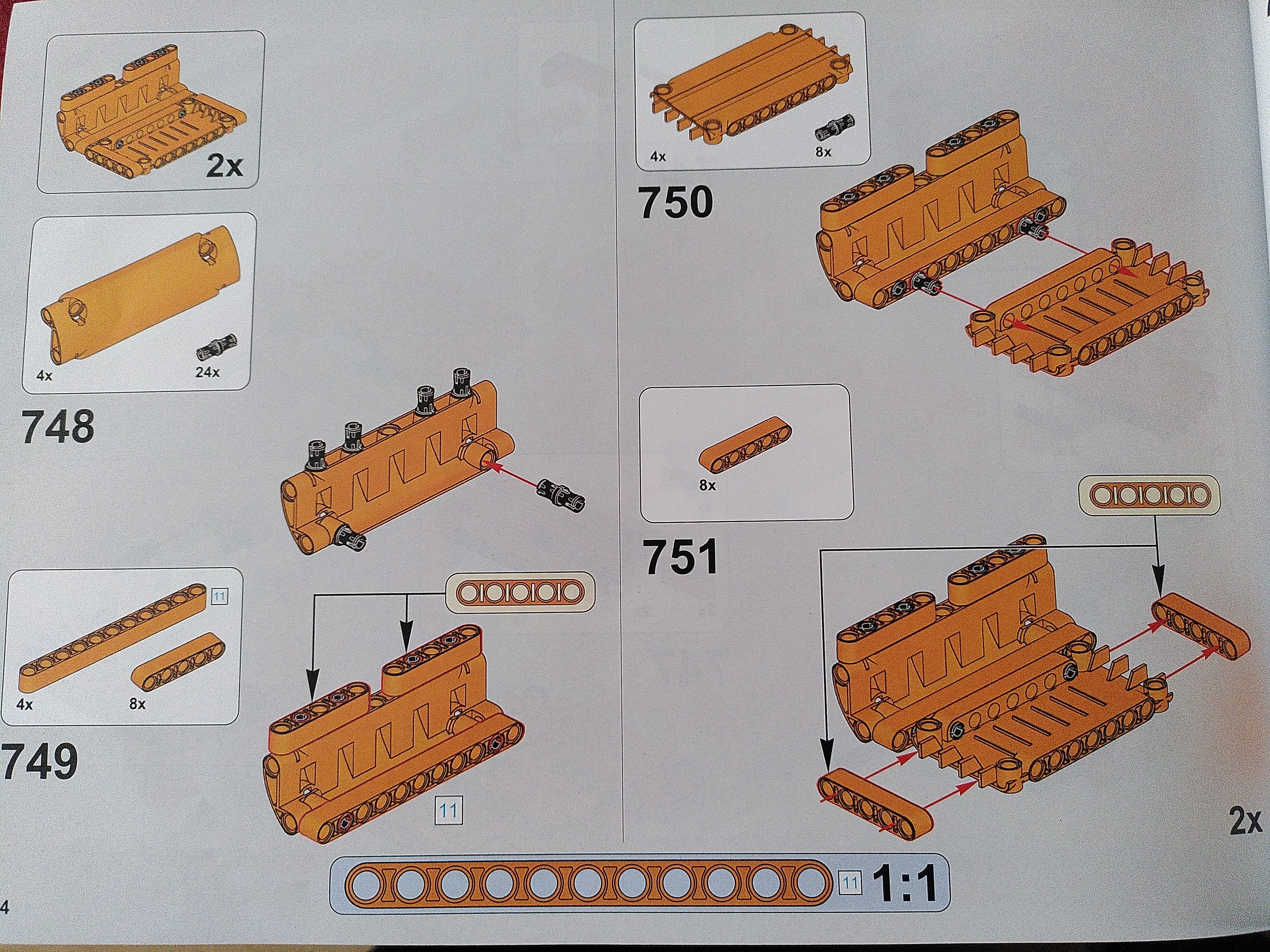 Eine Seite mit einer "2x"-Angabe oben links und einer unten rechts. Teile-Zahlen beweisen dass hier Dinge vierfach gebaut werden sollen.