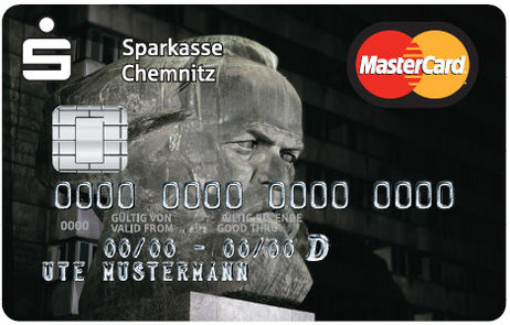 Kreditkarte der Sparkasse Chemnitz, mit Karl-Marx-Kopf als Haupt-Gestaltungselement (ja, die gab es wirklich) 