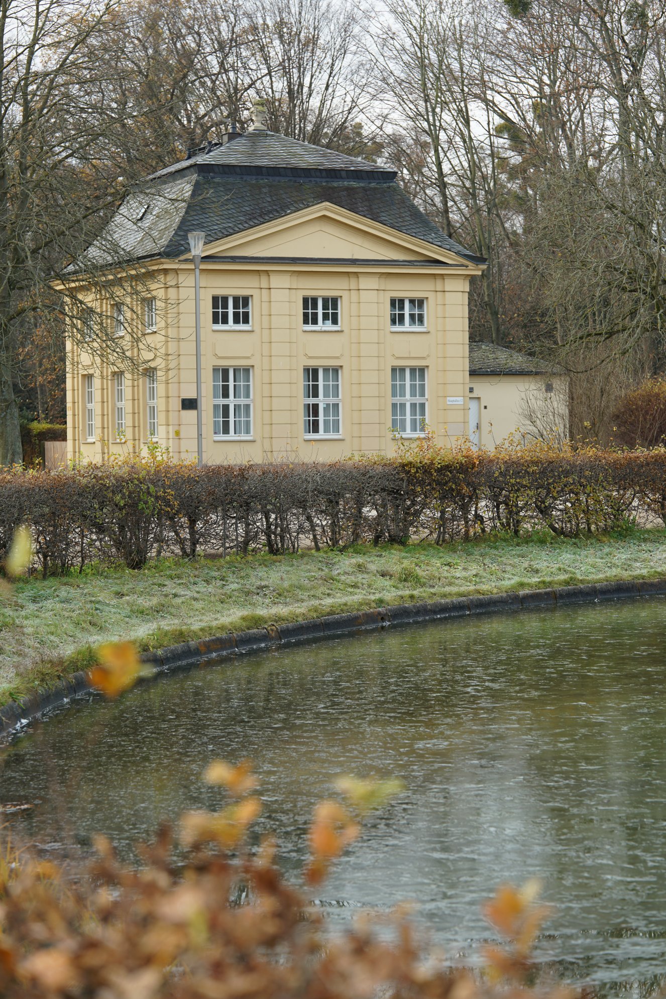 Nachbarhäuschen und Eis 